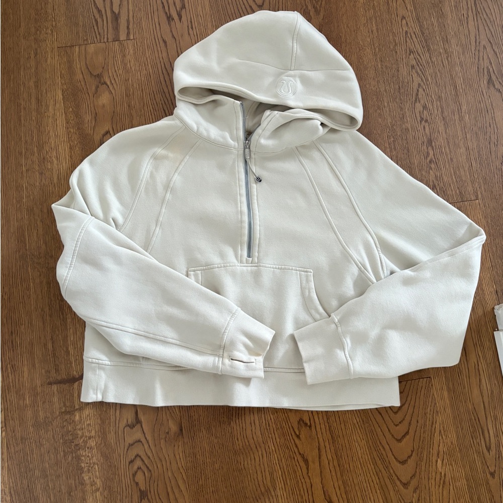 White opal lululemonn scuba half zip M/L
